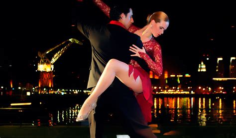 Buenos Aires abre el Festival Internacional de Tango 2015 · Argentear