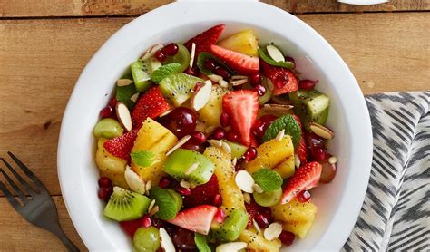 Balsamic Fruit Salad with Chia – recipe - Recipe Unilever Food Solutions CA