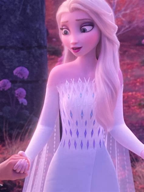 More images with Elsa in her final look as fifth element in Frozen 2 movie - YouLoveIt.com