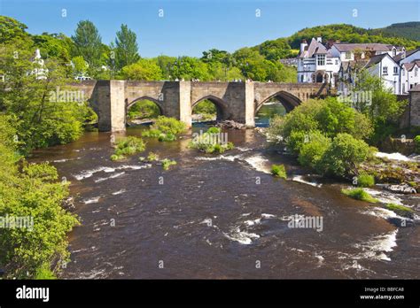 Famous River Dee Bridge built by Bishop Trevor in 1345 Llangollen Denbighshire North Wales Cymru ...