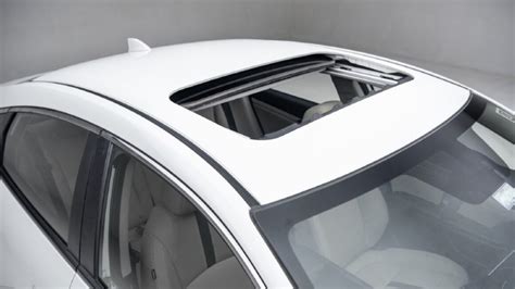 Best Cars with Sunroof in India - Spinny Blog