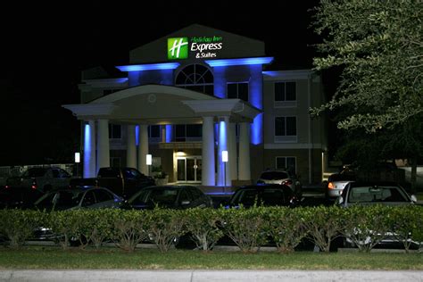 Holiday Inn Express & Suites Brooksville West, an IHG Hotel, 14112 Cortez Blvd, Brooksville, FL ...