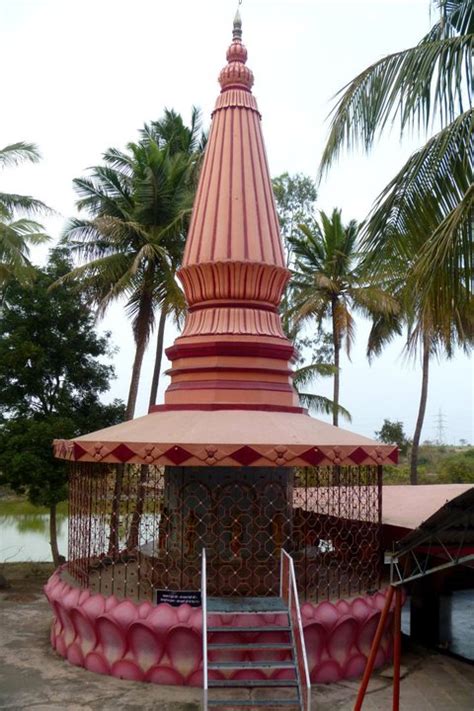 Travelz Unlimited: Ramdara Temple, Pune