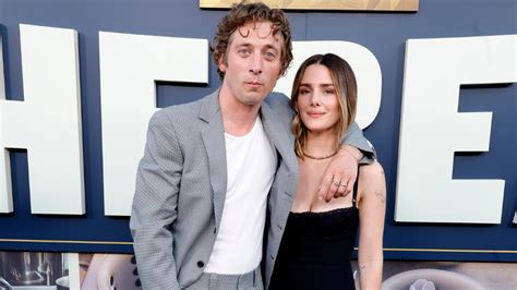 Why Did Jeremy Allen White, Addison Timlin Divorce? Cheating Rumors – StyleCaster