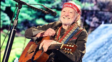 Willie Nelson, Neil Young,John Mellencamp headline Farm Aid festival | CNN