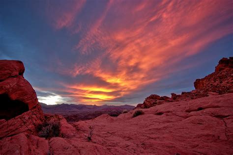 The sky too is on fire - Valley of fire state park, NV | Flickr