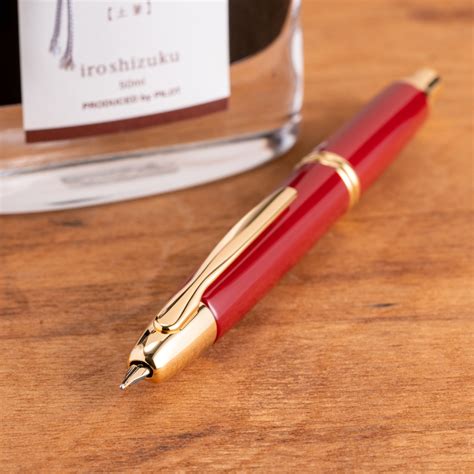 Pilot Vanishing Point Red Gold Fountain Pen