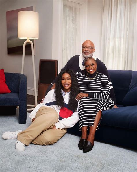 Sza Ethnicity & Parents: Meet Father Abdul & Mother Audrey