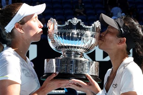 Hsieh and Mertens win Australian Open women’s doubles