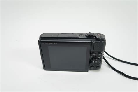 Canon PowerShot SX740 HS Black 40x Optical Zoom 20.3 MP 4K 3inch Screen TiltType