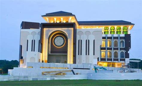 Yusof Ishak Mosque opens in Woodlands: Know more about its unique ...