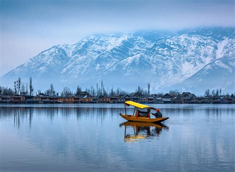 Best Time to Visit Dal Lake - eKashmir Tourism