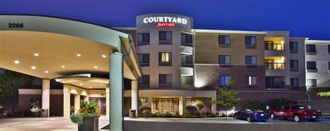 Middleton, WI Hotel Suites | Courtyard Madison West/Middleton