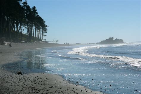 Ruby Beach with waves in Washington image - Free stock photo - Public Domain photo - CC0 Images