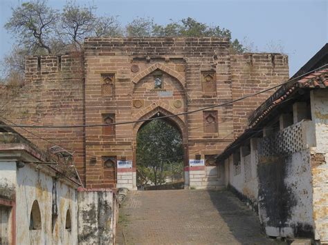 Chunar Fort: History, Attractions, Peoples,Timings & Entry Fees -Indiator