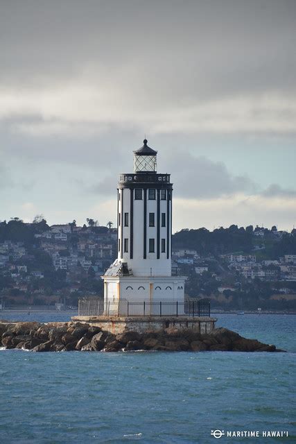 Los Angeles Harbor Light – MARITIME HAWAI‘I