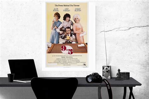 Nine To Five Mini Movie Poster 11inx17in 11x17 poster - Walmart.com