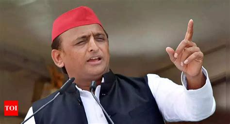 Who plans to lose? Akhilesh Yadav after Mayawati's 'planned low voting' remark | Agra News ...