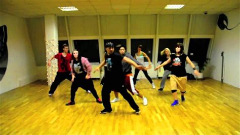 HOUSE DANCE (Beginner) Class - YouTube