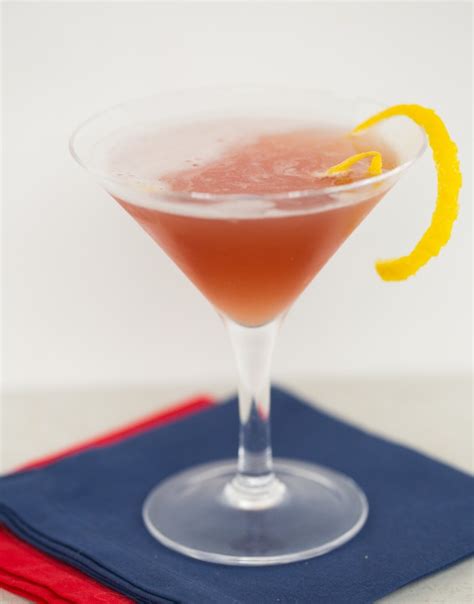 French Martini | The Drink Kings