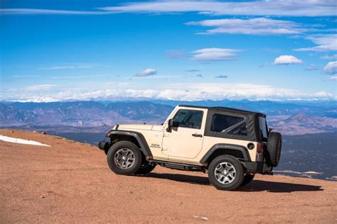 Jeep Wrangler Hard Top vs Soft Top