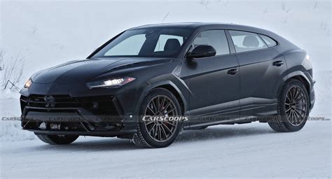 Matte Black 2023 Lamborghini Urus Evo Nabbed Without Camouflage | Carscoops