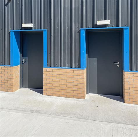 Steel Security Personnel Doors | Easy-Roll