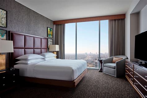 Hotel Suites Downtown Houston, TX - Accommodation | Marriott Marquis ...