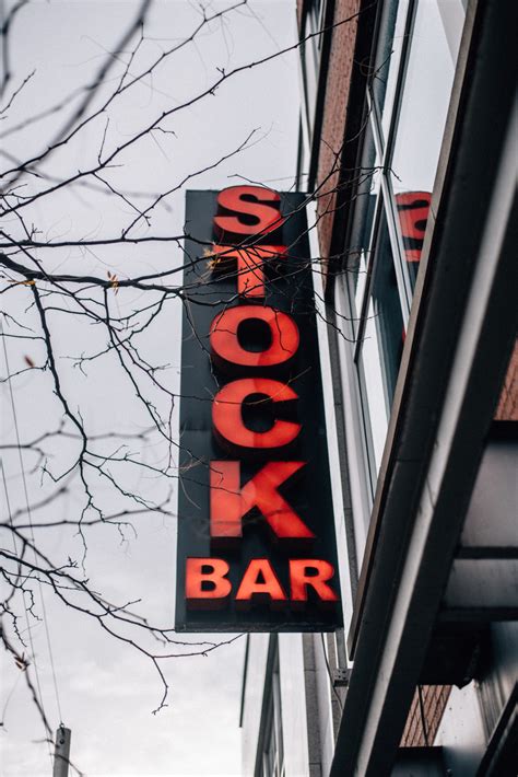 Stock Bar | Village Montréal