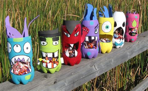 Halloween Craft - Monster Bottle - Fun Crafts Kids