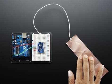 Adafruit 12-Key Capacitive Touch Sensor Breakout - MPR121 | Stemma