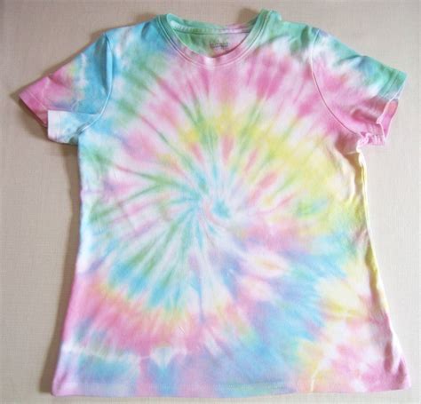 Women's Tie Dye Tshirt Pastel Rainbow Spiral