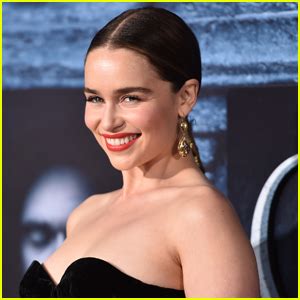 Emilia Clarke Says Male ‘Game of Thrones’ Co-Stars Got ‘Cooling Systems ...