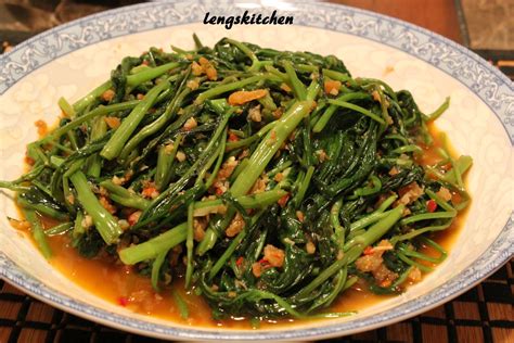 Kitchen Chaos: Kangkung Belacan 马来风光