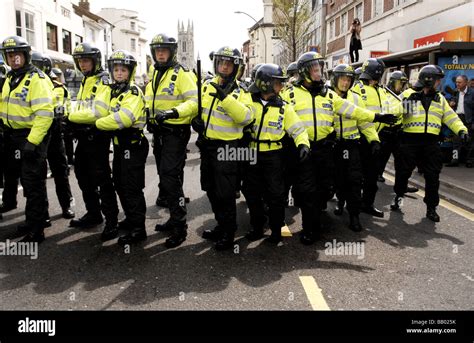 Uk british riot police uniform hi-res stock photography and images - Alamy