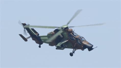 Military-helicopter GIFs - Find & Share on GIPHY