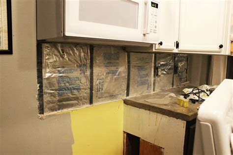 How to Remove Kitchen Tile Backsplash