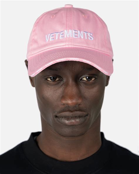 Iconic Logo Cap in Baby Pink – SVRN