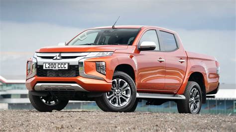 Mitsubishi L200 Triton terá nova geração em 2022 maior e eletrificada