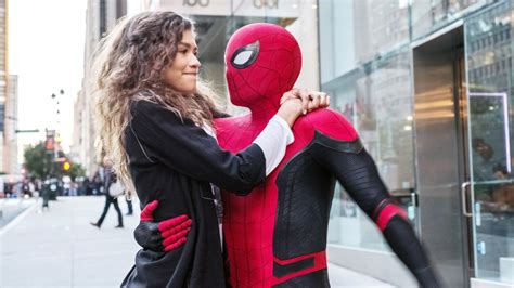 "Spider-Man: No Way Home" Trailer Stars Tom Holland, Zendaya & Past ...