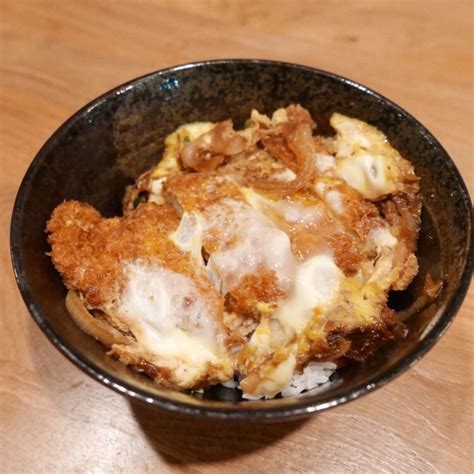 Tonkatsu Donburi (Katsu-Don) Recipe by jeff on #kitchenbowl #japanesefood | Recipes, Food, Katsu ...