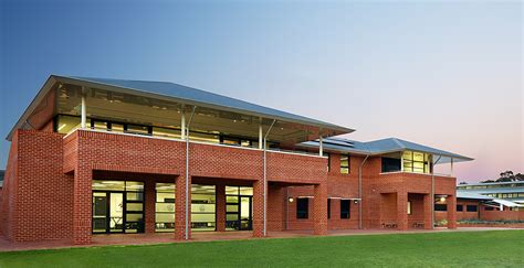 Staff Centre, La Salle College - Parry and Rosenthal Architects