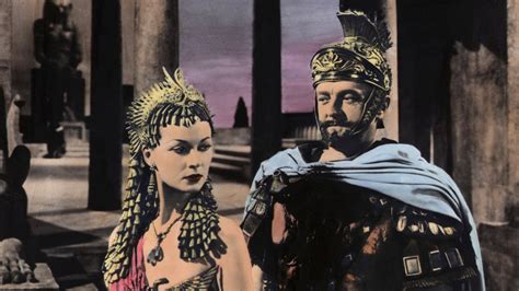 12 Details About Cleopatra And Julius Caesar's Relationship