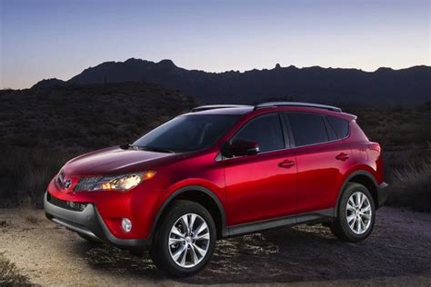 2013 Toyota RAV4 Limited: 5 Reasons to Buy - Autotrader