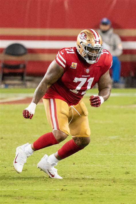 49ers LT Trent Williams To Play In 2024