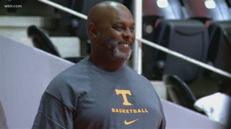 Tennessee Basketball hosts Rick Barnes 'Father-Son Camp' | wbir.com