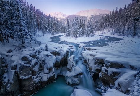 Winter Sunwapta Falls - Toni Pou on Fstoppers