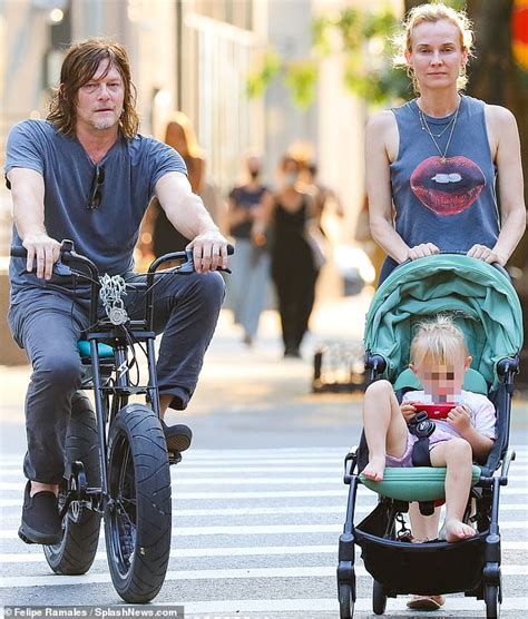 Diane Kruger enjoys family time Norman Reedus and daughter, two | Daily ...