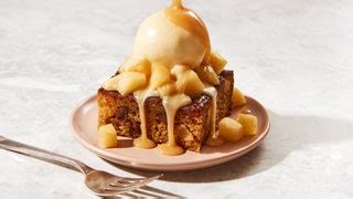 17 Gooey Desserts to Dig Into Right Now | Epicurious