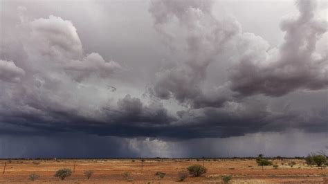 Tornado touches down during supercell storm near Brisbane airport: BOM ...